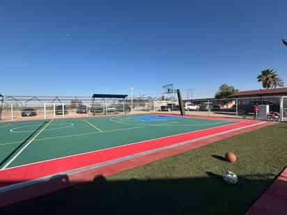 Inaugura canchas del Instituto Tecnológico de Torreón
