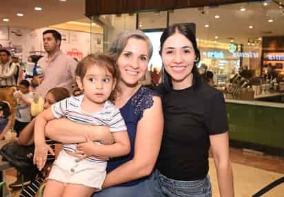Sofia, Imelda y Huguette.