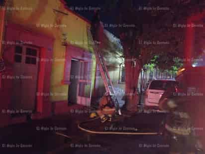Fuerte incendio en domicilio de Lerdo deja múltiples daños materiales