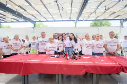 Se suman panistas a Betzabé