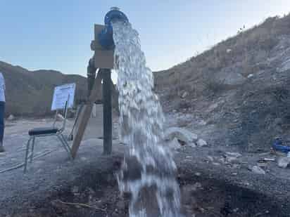 Familias ahora cuentan con un suministro de agua constante.