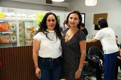 Judith Balboa y Lily Iturriaga.
