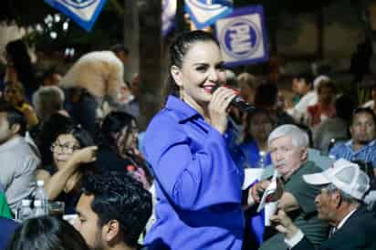 Panistas de Lerdo manifiestan el apoyo y respaldo a Susy Torrecillas