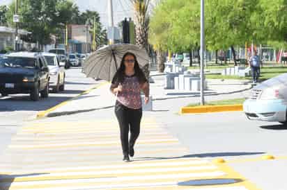 Calor rompe récord en la región con 45 grados