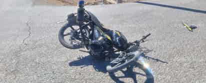 Joven de 21 es hospitalizado tras fuerte accidente de moto en carretera