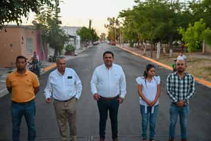 Supervisa alcalde de Lerdo pavimentación en Quintas Lerdo