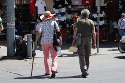 Al sudar en exceso se pierden importantes líquidos que no cualquier producto puede ayudar a reponer. (EL SIGLO DE TORREÓN)