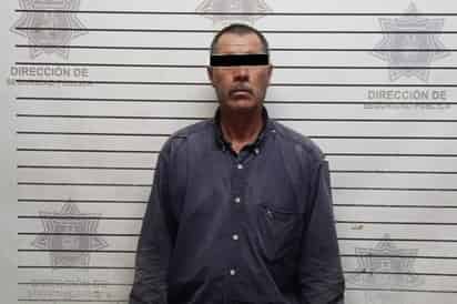 Detienen a hombre por exhibicionismo en un camión, en Saltillo