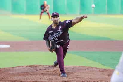 El venezolano Ricardo Sánchez fue vapuleado con 10 imparables y 8 carreras limpias en apenas una entrada y un tercio de labor.