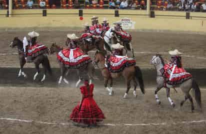 En Jalisco, la escaramuza duranguense se midió con lo más selecto del país
en la categoría Infantil ‘A’, en lo que el debut en la Olimpiada Nacional. (IED)