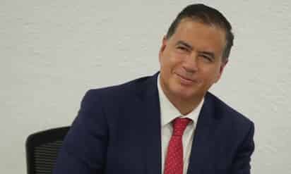 Llama Mejía Berdeja a expulsar a 'la tremenda corte de corrupción'