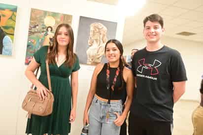 Natalia Rosales, Aiyin Yen, Sebastián Vega.