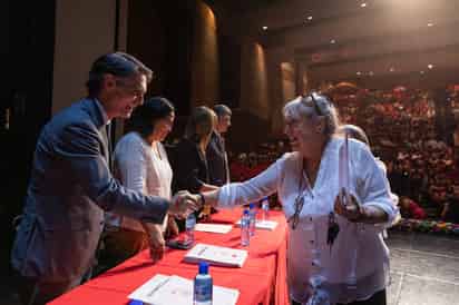 Peñoles impulsa la formación para el trabajo a través de sus centros comunitarios