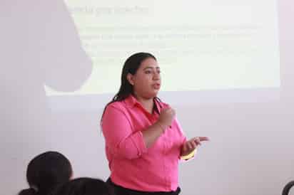 Ofrecen charla sobre violencia de género y sexting a colaboradoras del IMM Torreón