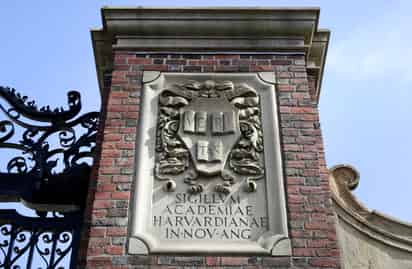 Gobierno de Trump busca recortar 100 millones de dólares en contratos federales para Harvard