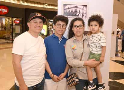Familia Del Ángel Saucedo.