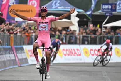 Isaac Del Toro gana en la etapa 17 del Giro de Italia