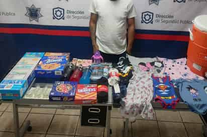 Detienen a joven por robo de ropa, alimentos y artículos para el hogar