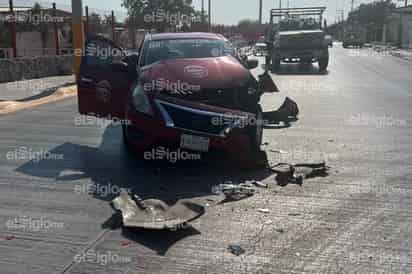 Se registra fuerte choque por alcance en la colonia Rosales de Gómez Palacio