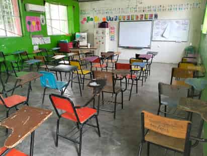 Autoridades educativas y de salud en Lerdo, Durango, evalúan posibles casos de hepatitis A en escuelas; la enfermedad, endémica en la región, obliga a reforzar medidas de higiene y prevención. (ARCHIVO)