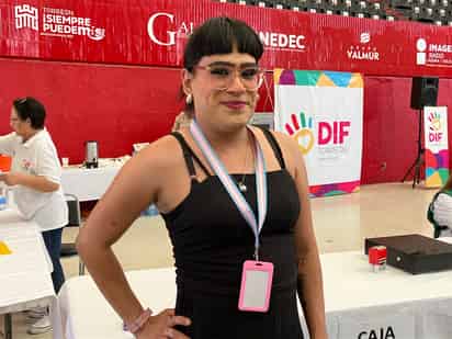 Integrantes de colectivos LGBTI, como Red Trans Laguna, se preparan para la Marcha del Orgullo 2025 en Gómez Palacio y Lerdo, donde exigirán el reconocimiento legal del cambio de identidad de género en Durango.