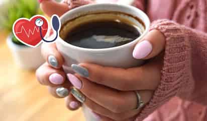 ¿Por qué no debes consumir cafeína a media mañana, según médicos cardiólogos?