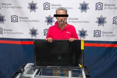 Hombre es detenido por robo de pantalla en tienda del Centro de Torreón