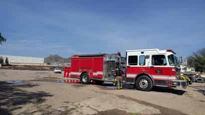 Se registra por segunda vez incendio en recicladora de Saltillo; PC la clausura en su totalidad