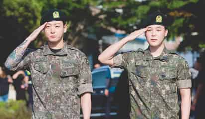 Jungkook (Izquierda) y Jimin (Derecha)