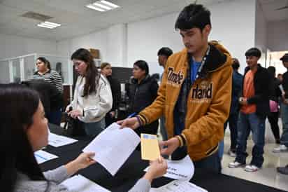 Inicia registro para programas municipales de apoyo a jóvenes y familias de Acuña