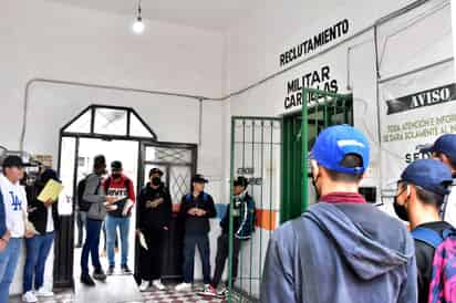 Invitan a realizar el trámite de la Cartilla Militar