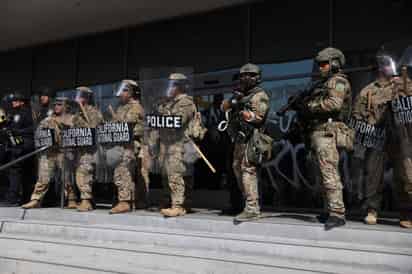 Tribunal bloquea orden de Donald Trump para desplegar al Ejército en Los Ángeles