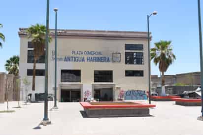 Vendedores ambulantes rechazan reubicación y buscan mantener permisos en el Centro Histórico