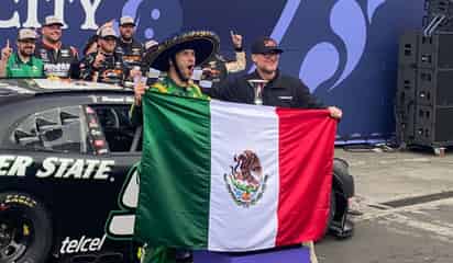 Daniel Suárez se lleva la victoria en la NASCAR Xfinity Series México