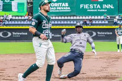 Por partida doble, los laguneros sucumbieron ayer frente a los poblanos, en su segunda serie Inter Zonas dentro de la temporada de la LMB.