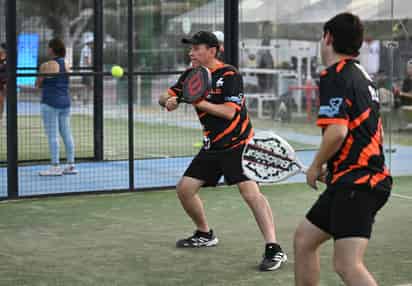 Padres e hijos tomaron las canchas del tradicional club, para dar vida a
este certamen que se disputó durante dos jornadas. (Ramón Sotomayor)