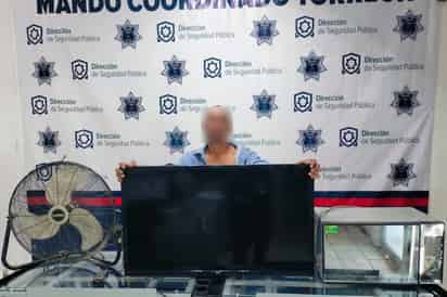 Aseguran a hombre en el Centro de Torreón por robo a casa habitación