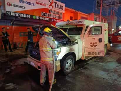 Se incendia camión de valores sobre bulevar Revolución
