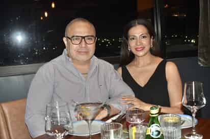 Ademir Álvarez y Pia Guerrero.