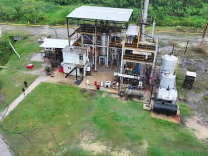 Localizan refinería clandestina en Veracruz y recuperan 500 mil litros de crudo