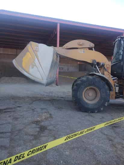 Hombre muere arrollado por trascabo que era operado por su compañero en Gómez Palacio
