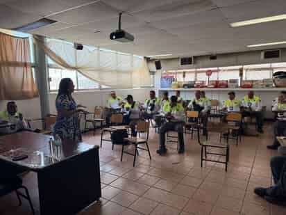 Capacitan a 150 elementos para dar mejor atención a ciudadanos. (EL SIGLO DE TORREÓN)