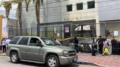 Toman Palacio de Justicia de Gómez Palacio, esta vez en apoyo a un hombre que teme perder su casa