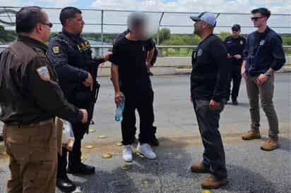 Detienen en Acuña a extranjero buscado por amenazas y ataques a policías de San Antonio, Texas