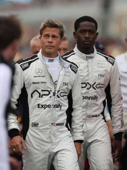 De lujo. Una película que reproduce media temporada de la F1, con carreras en Silverstone y más.