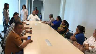 Sin acuerdos terminó la reunión entre vendedores ambulantes y el
subsecretario administrativo Miguel Urrutia.