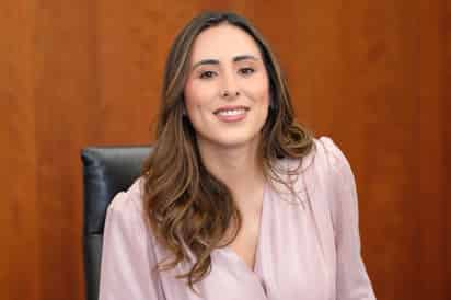 La senadora Cecilia Guadiana impulsa el desarrollo gubernamental y la reducción de la burocracia
