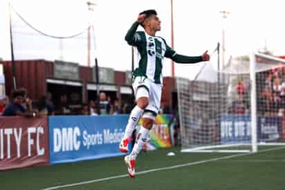 El defensor Emmanuel Echeverría marcó el único gol del encuentro en una definición de pierna derecha al final del primer lapso.