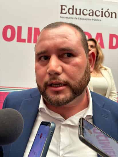 Detecta la SEP rezago de más de 10 años en titulación por escuelas “patito”