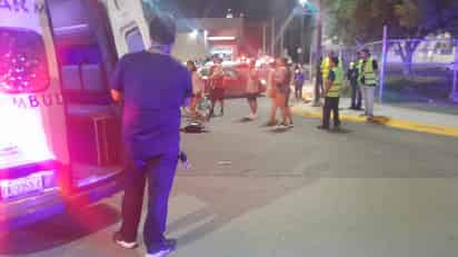 Atropellan a mujer en calzada Juan Pablo II; es hospitalizada por lesión en cadera